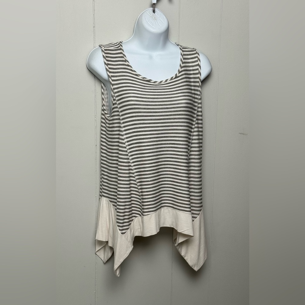 Kim & Cami Womens Gray and Cream Striped Tank Top with High Low Loose Hem Size S